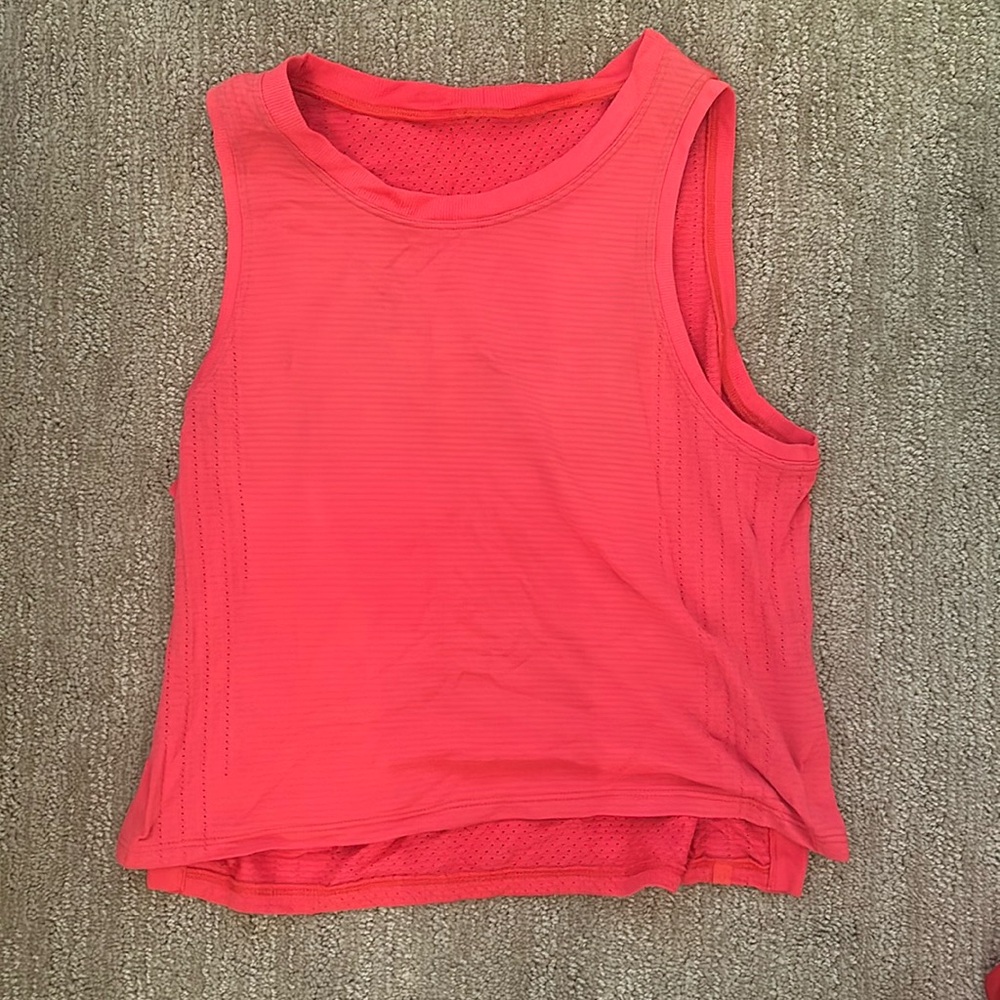 Lululemon pink tank top